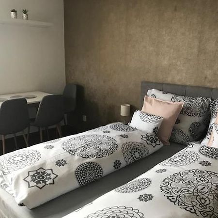 Apartman Innova Злин Экстерьер фото