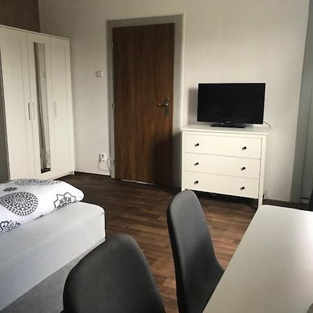 Apartman Innova Злин Экстерьер фото