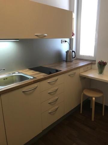 Apartman Innova Злин Экстерьер фото